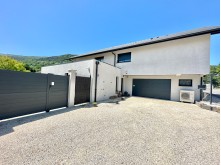 Maison 7 pièces 208 m²