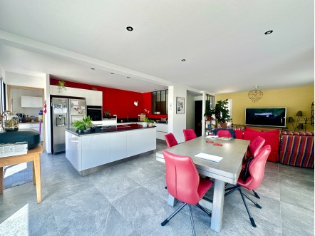 Maison 7 pièces 208 m²