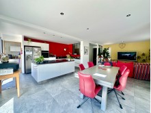 Maison 7 pièces 208 m²