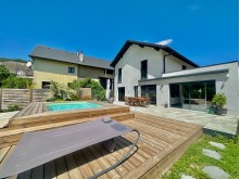 Maison 7 pièces 208 m²